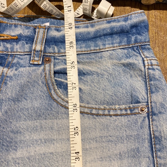 Garage 90’s Boyfriend Jeans - Picture 2 of 3
